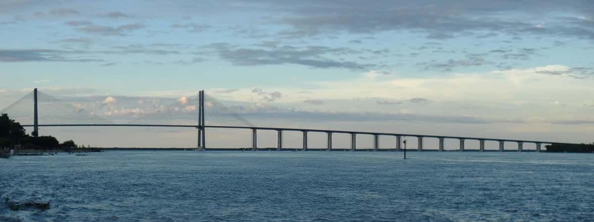 Le pont Rosario-Victoria au-dessus du Paraná